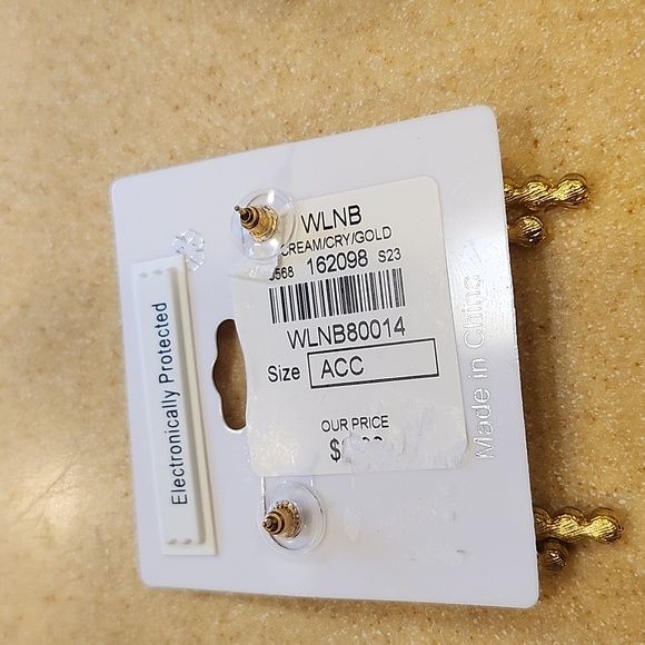 Carol For Eva Graham Dangle Earrings New W/Faux pearls & Cubic Zirconia Goldtone - Picture 4 of 8